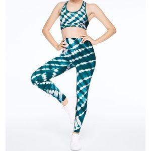 🆕VS PINK SEAMLESS WORKOUT TIGHT.NIP!